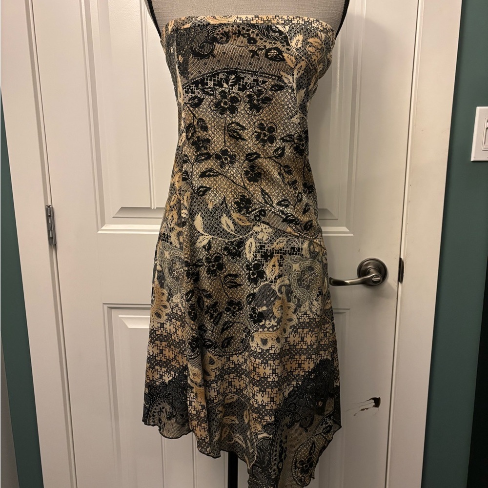 JM Collection Black and Cream Asymmetrical Strapless Sundress